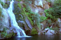Cascadas Moneda Falls