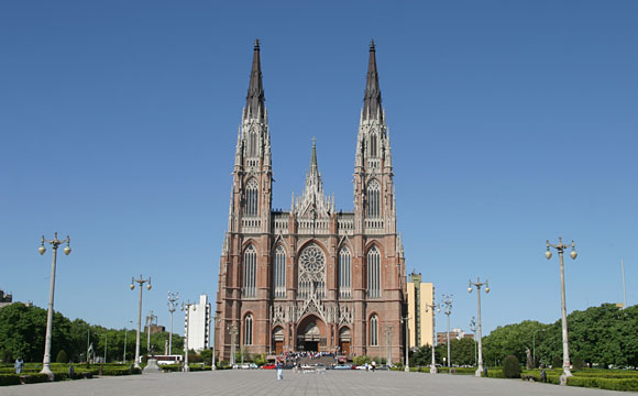 Catedral de la Plata - Iglesias más Famosas de Argentina, Las 10 Iglesias más Famosas de Argentina